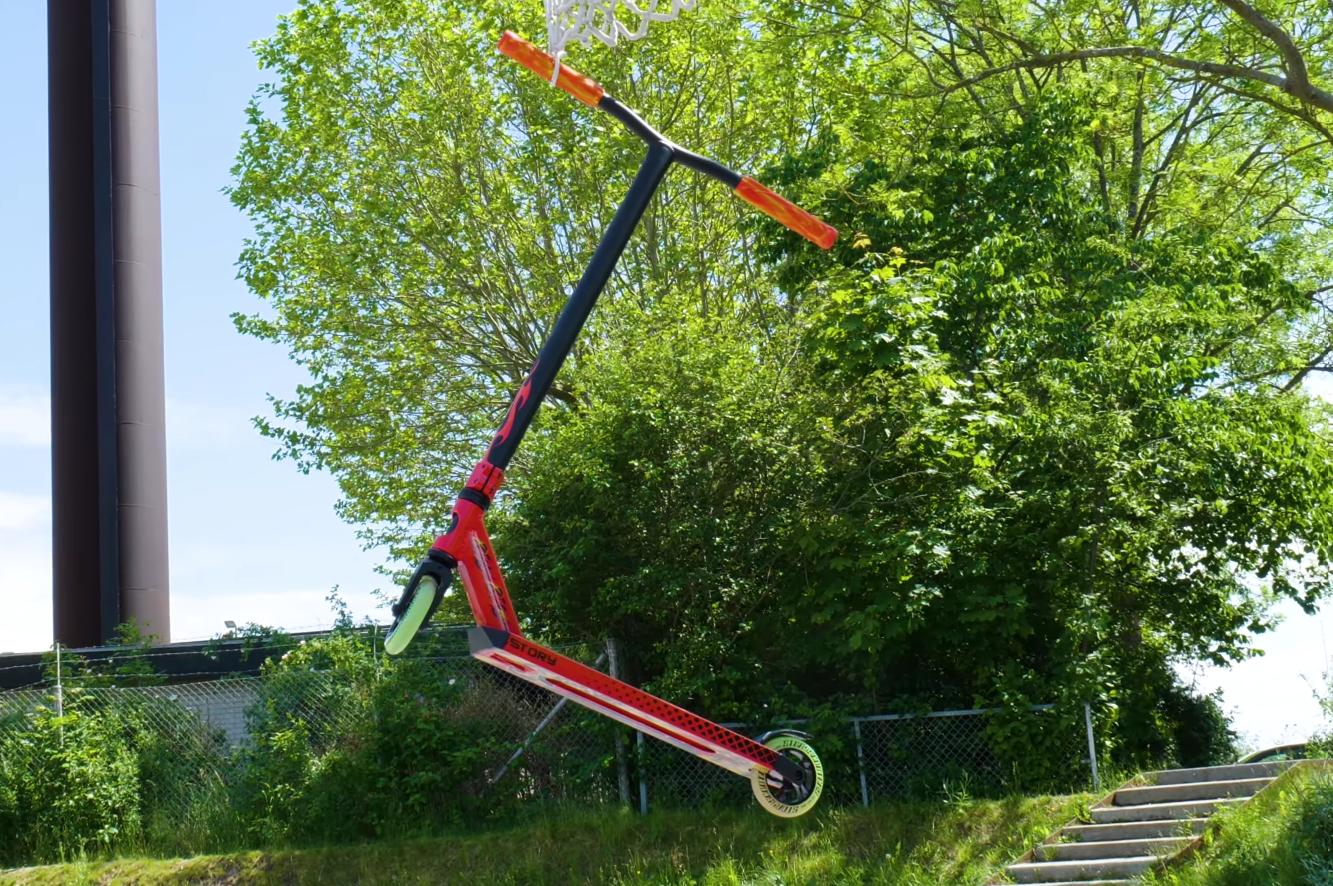 Story High Roller Air Trick Scooter testet av kjører