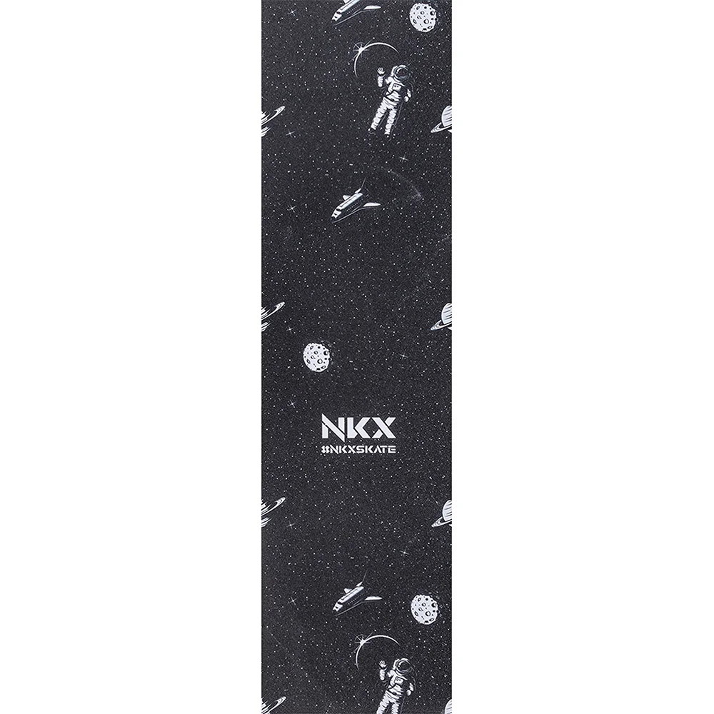 https://cdn.kitenorge.no/media/catalog/product//n/k/nkx_skateboard_griptape_space_bae5.jpg
