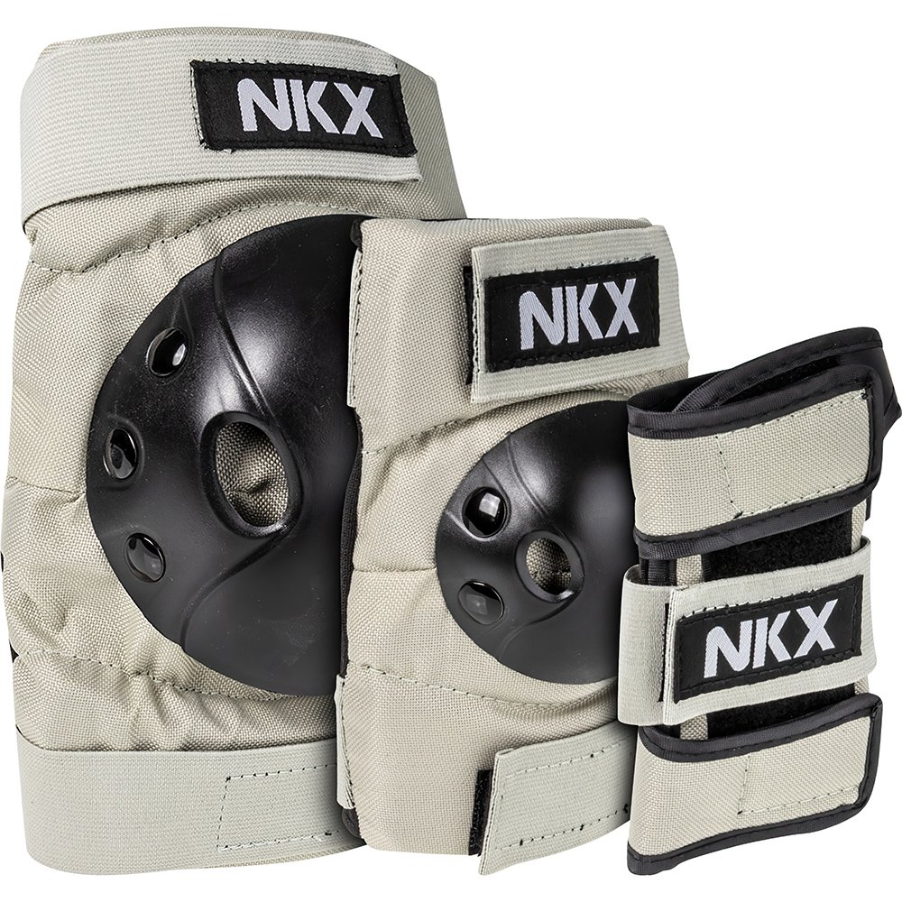 https://cdn.kitenorge.no/media/catalog/product//p/r/protection_pads_3_pack_nkx_kids_pro_protective_grey_02_efc8.jpg