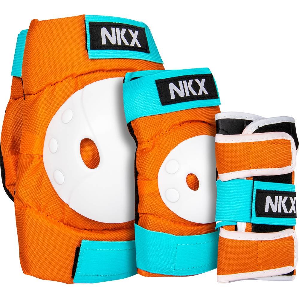 https://cdn.kitenorge.no/media/catalog/product//p/r/protection_pads_3_pack_nkx_kids_pro_protective_orange_mint_01_785d.jpg