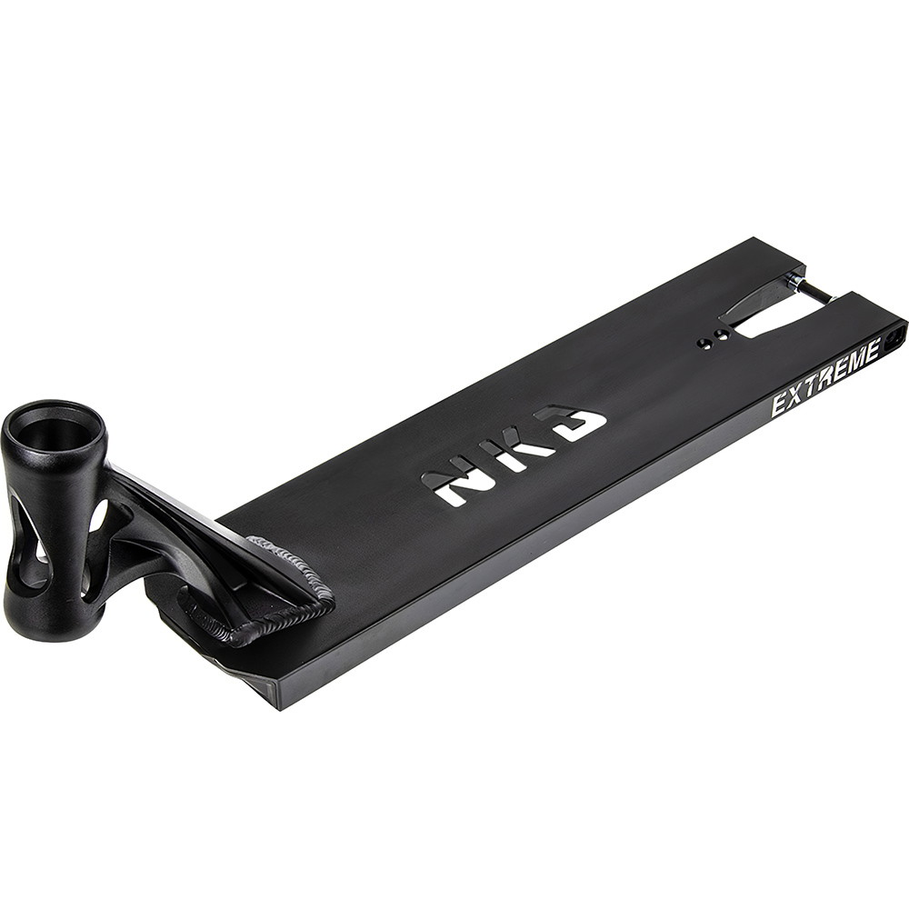 https://cdn.kitenorge.no/media/catalog/product//s/c/scooters_components_decks_nkd_extreme_black_01_0c76.jpg