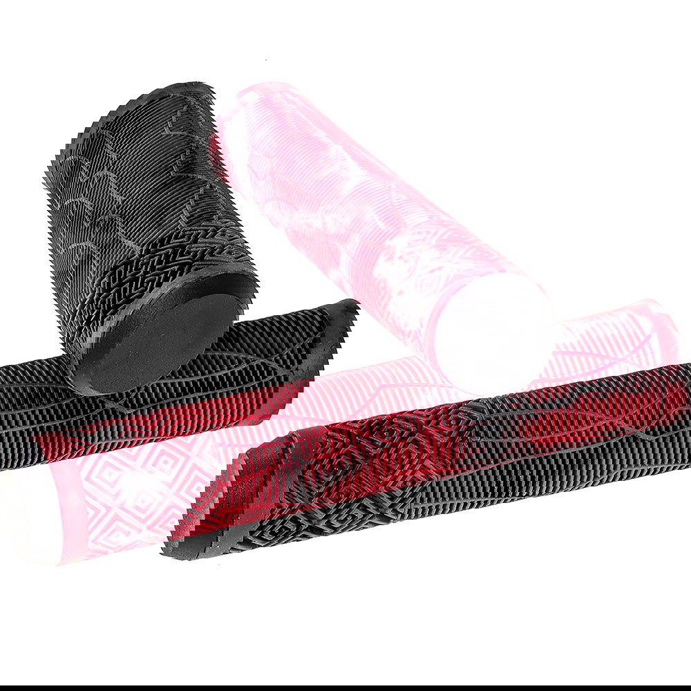 https://cdn.kitenorge.no/media/catalog/product//s/c/scooters_components_hand_grips_nkd_shadow_grips_red_black_01_979c.jpg