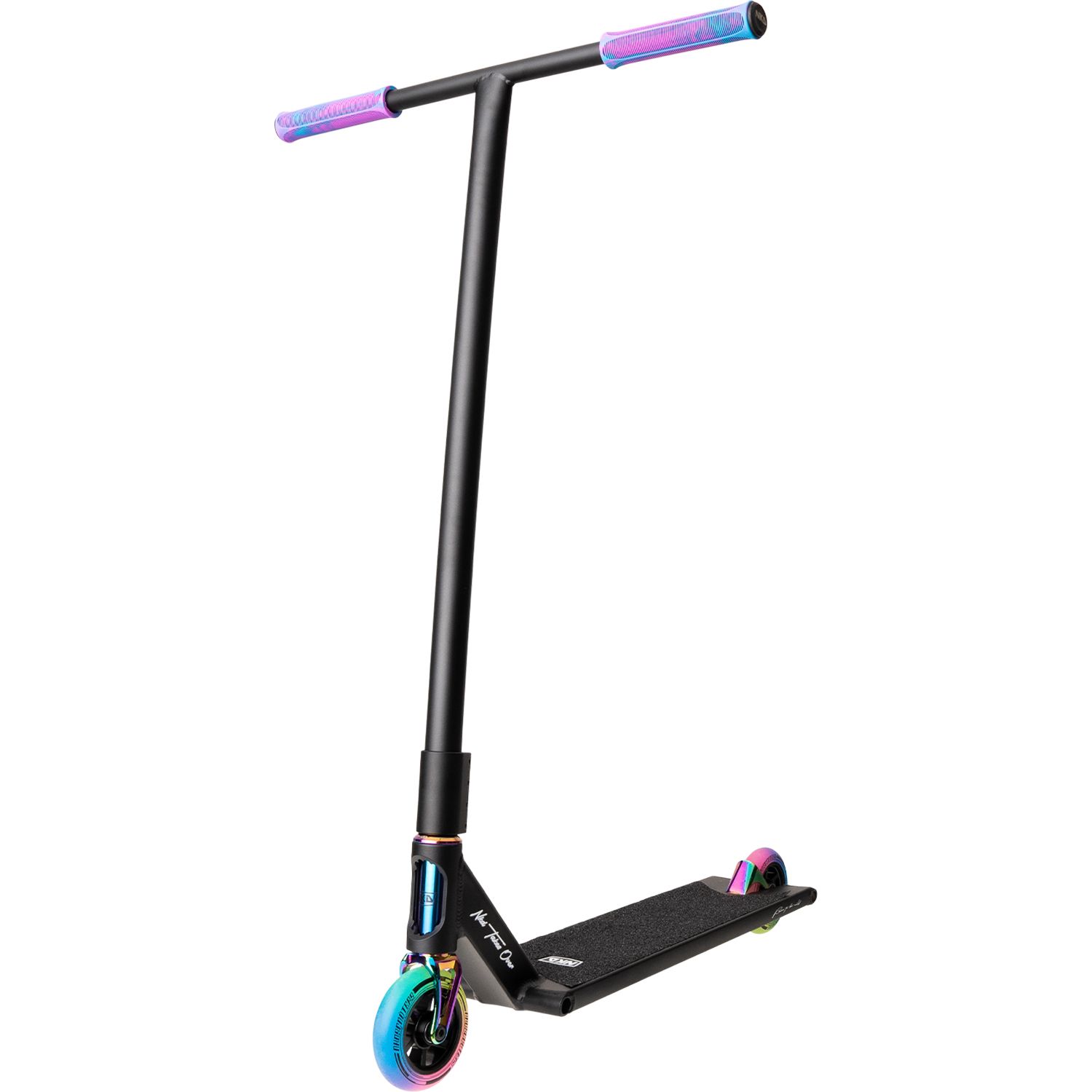 https://cdn.kitenorge.no/media/catalog/product//s/c/scooters_nkd_mono_black_rainbow_01_e13f.jpeg