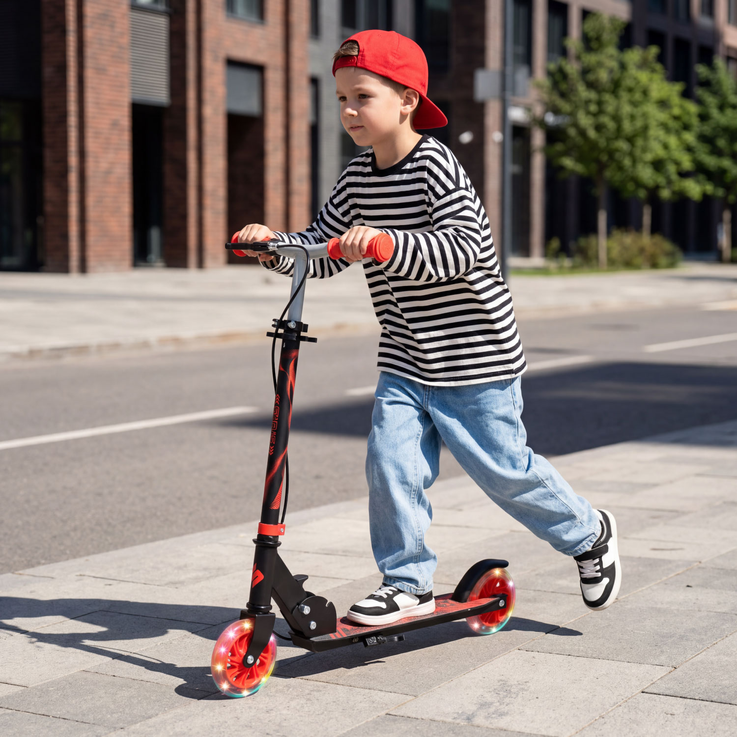 Story Play Barnescooter med håndbrems og LED-hjul