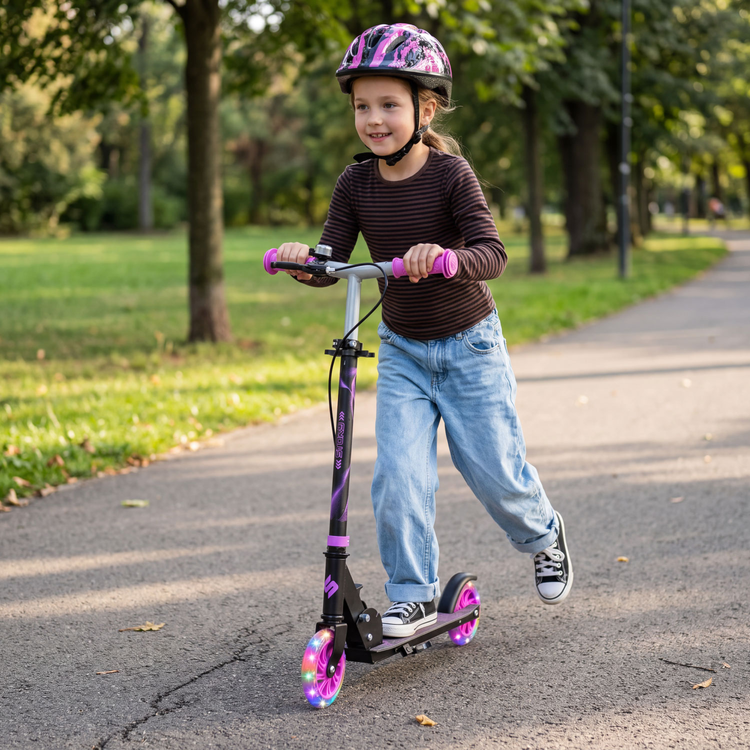 Story Play Barnescooter med håndbrems og LED-hjul